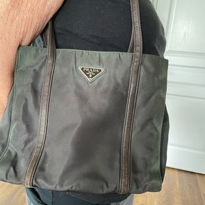 Brown Prada vintage shoulder bag, with a zipper